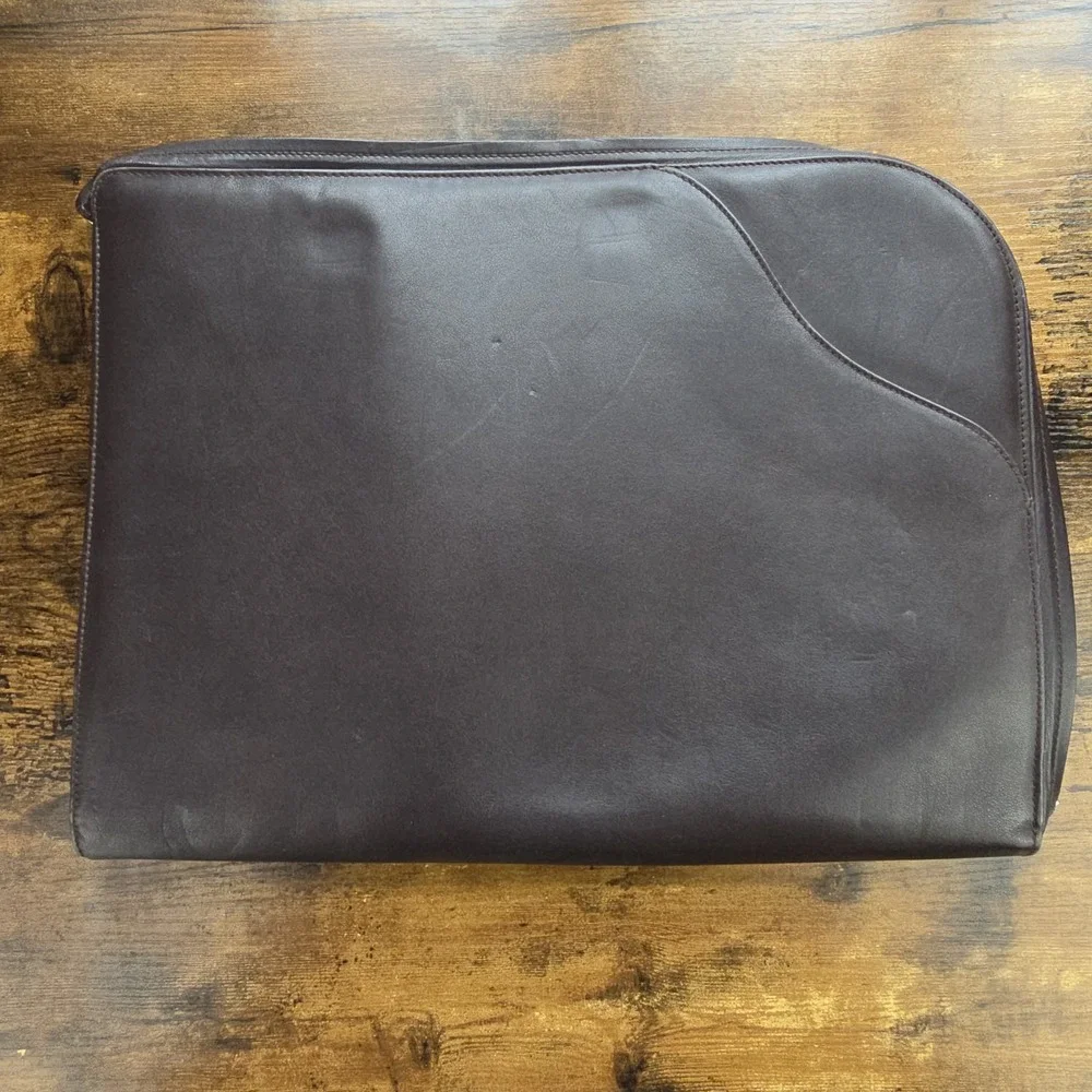 Connolly Dark Brown Soft-Grained Leather Document Pouch 15″x11″ – Compact & Luxe